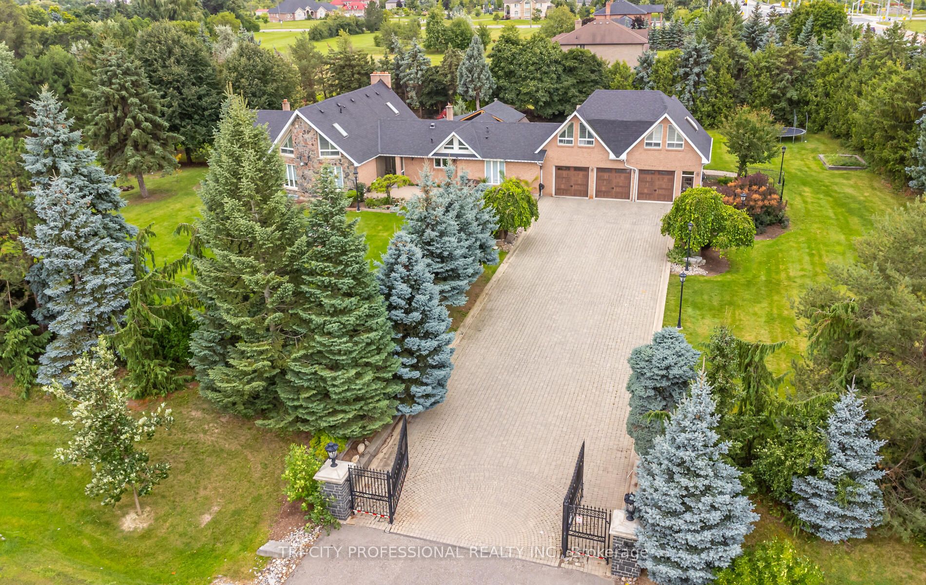 4 Fenton Way