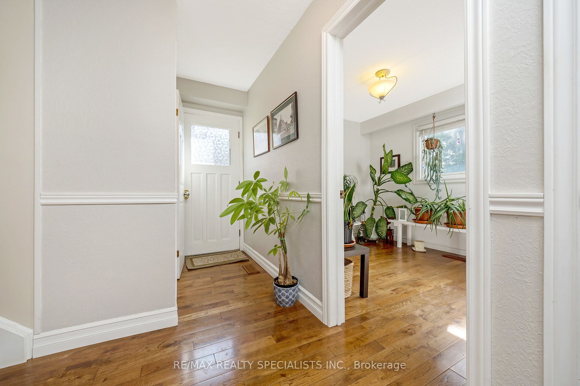 6356 Chaumont Crescent