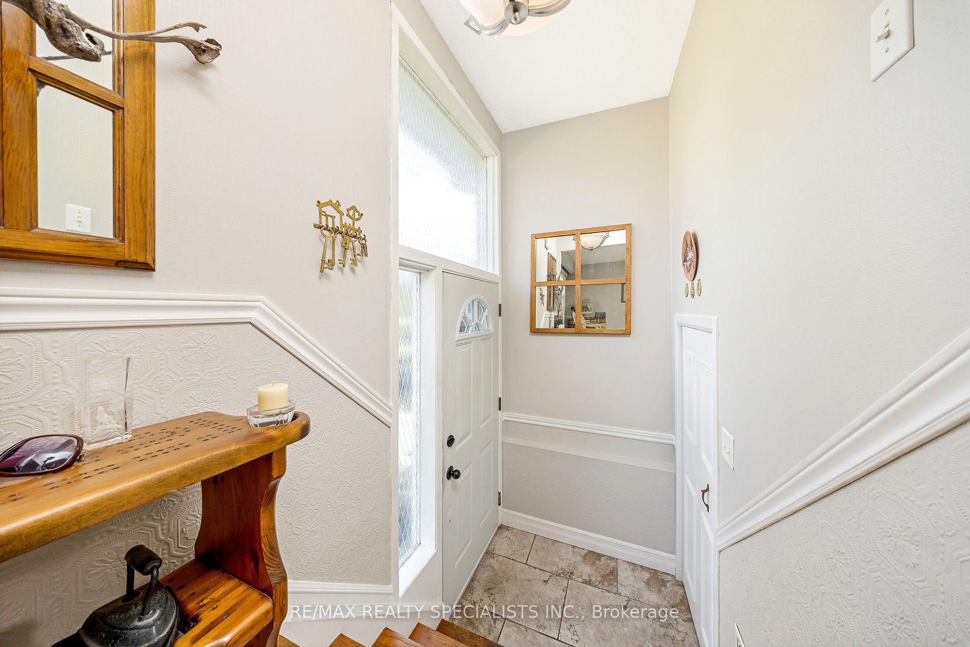 6356 Chaumont Crescent