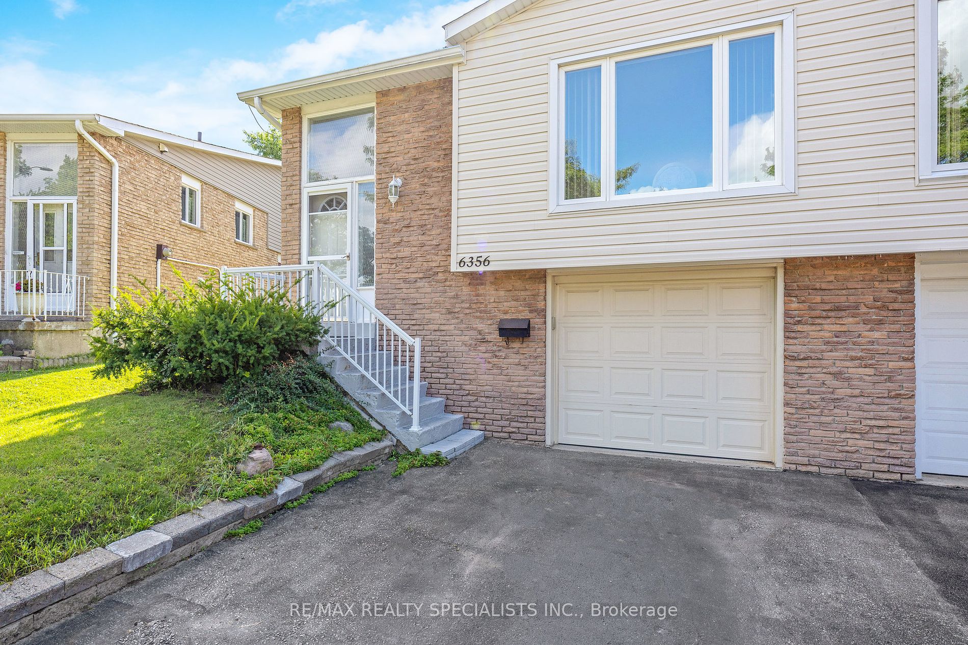 6356 Chaumont Crescent
