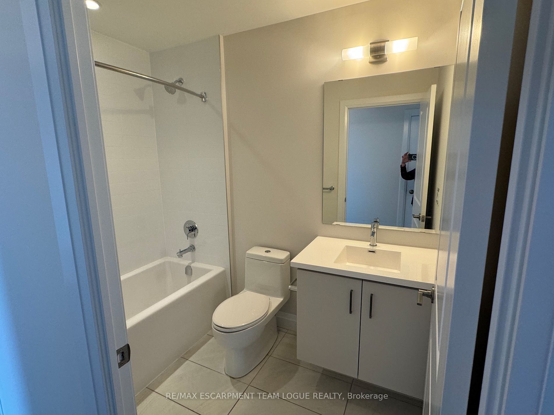 2333 TAUNTON Rd, #707