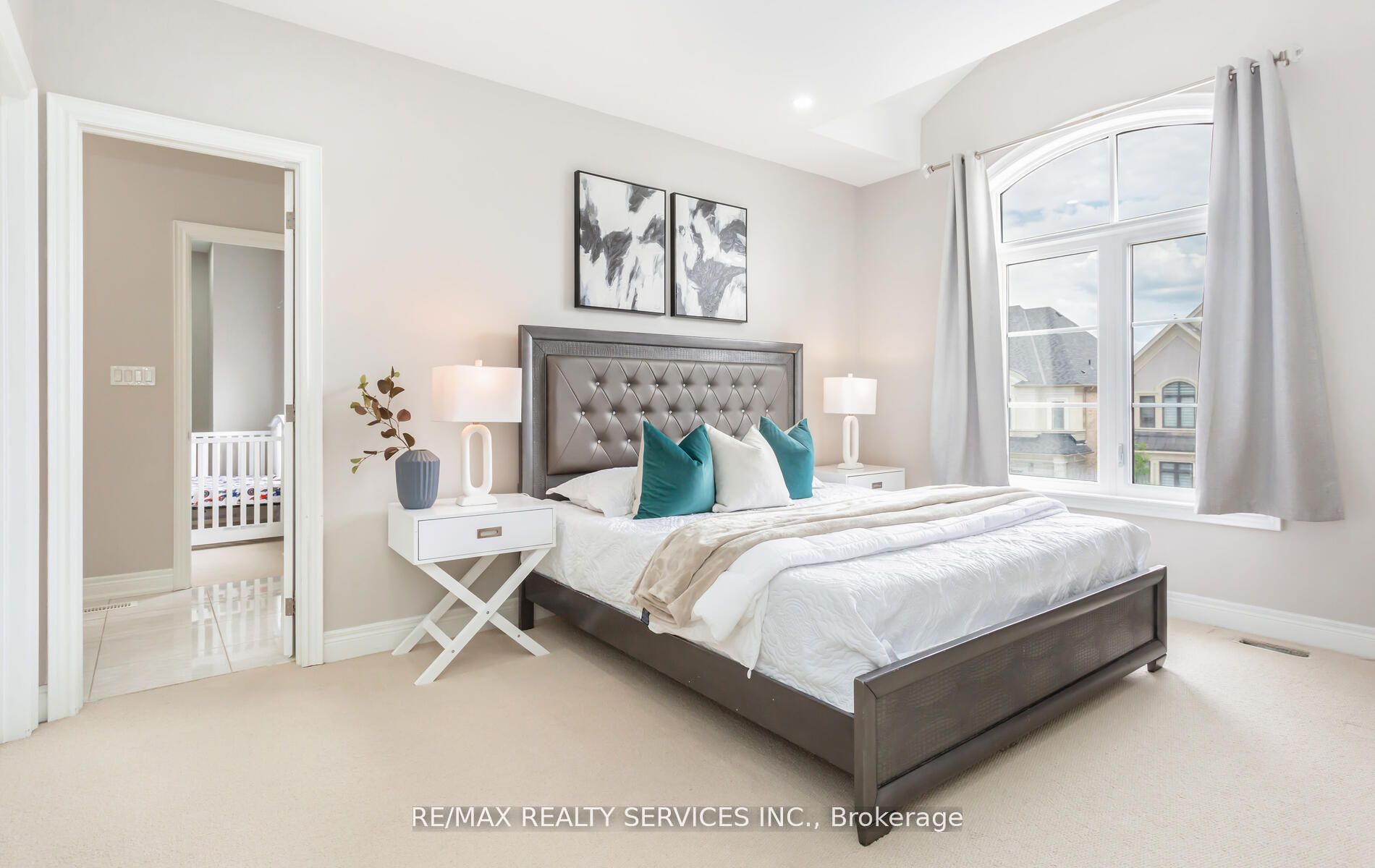 9 Bedouin Cres