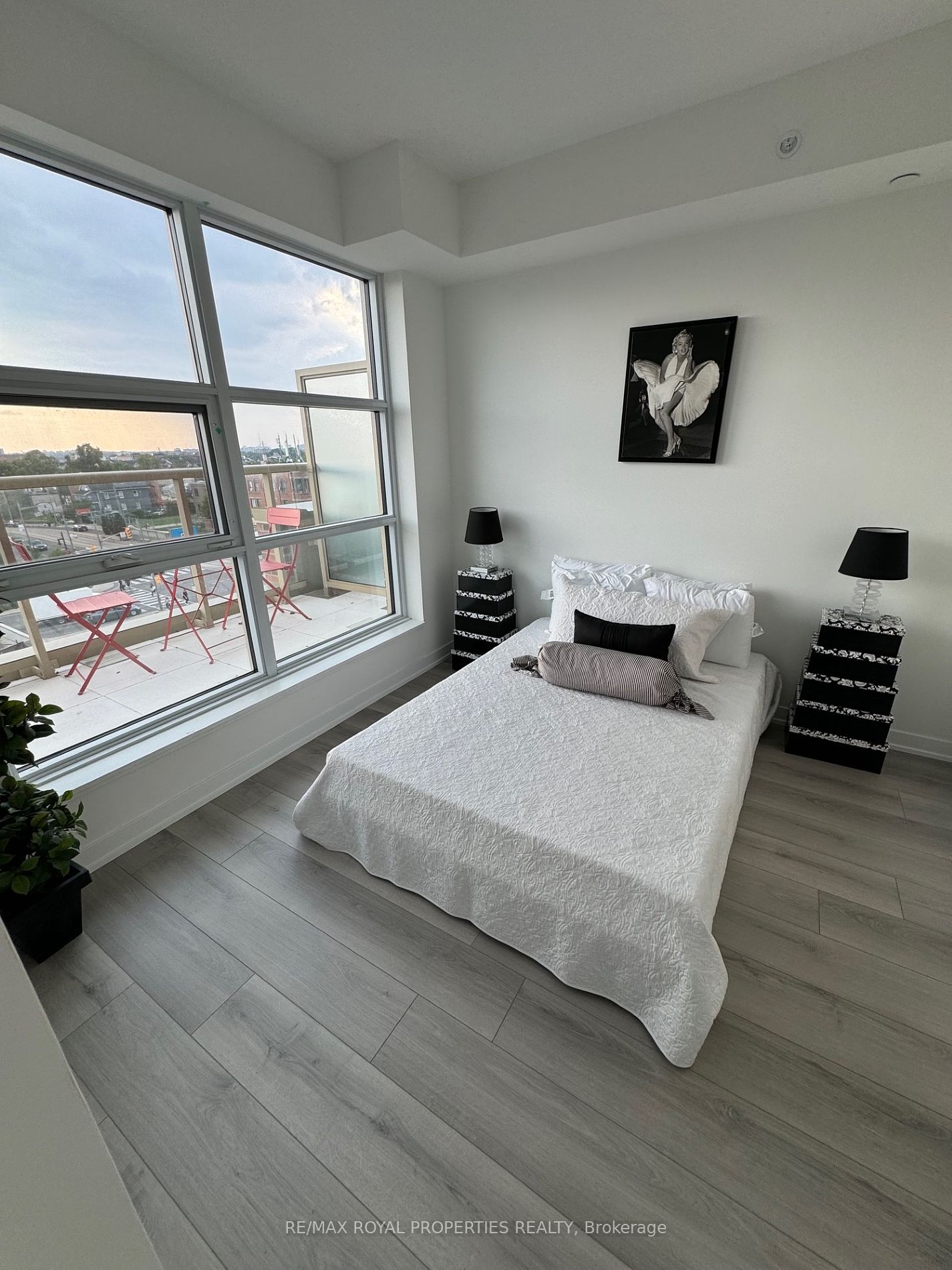 1787 St Clair Ave W, #509