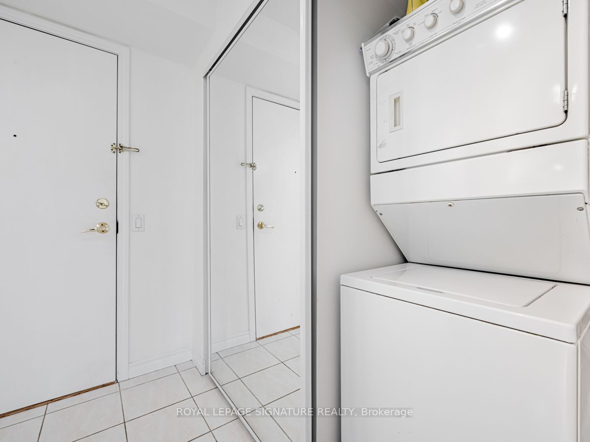 35 Kingsbridge Garden Circle, #413