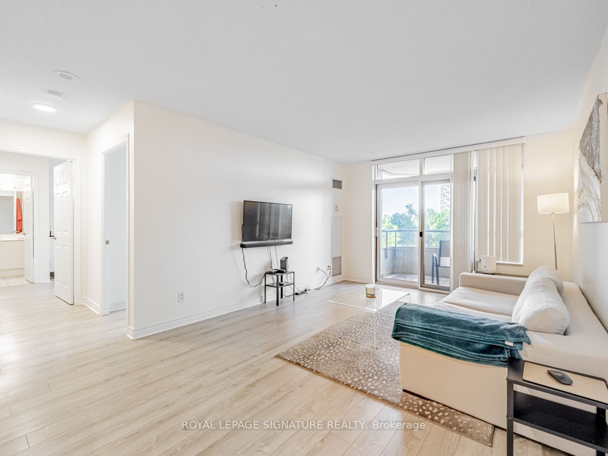 35 Kingsbridge Garden Circle, #413