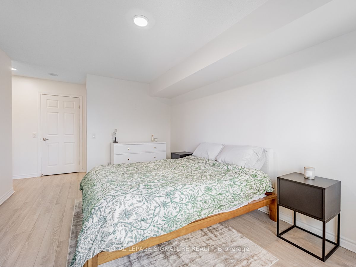 35 Kingsbridge Garden Circle, #413