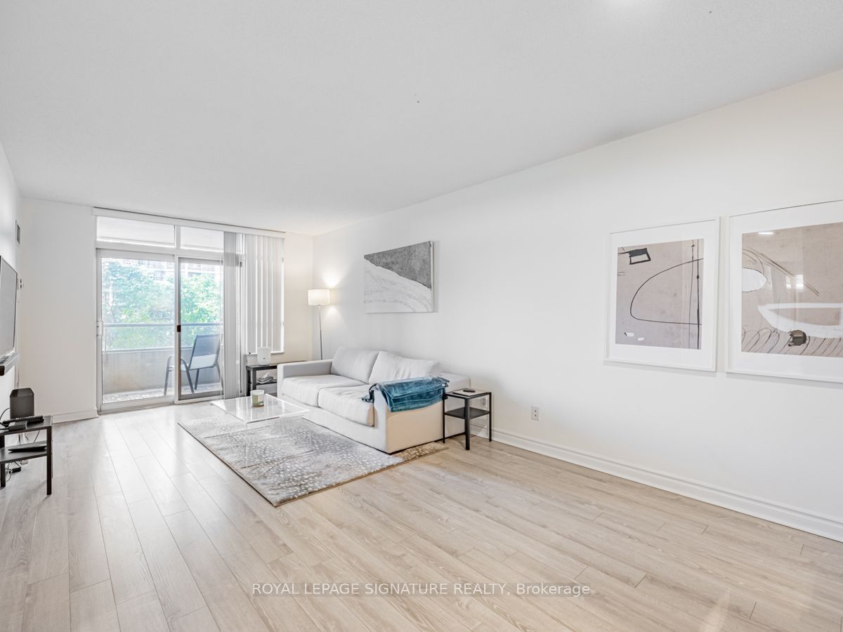 35 Kingsbridge Garden Circle, #413