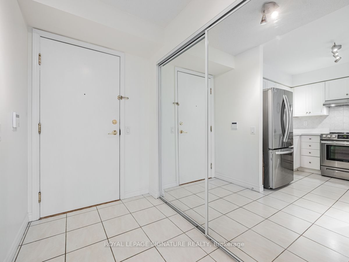 35 Kingsbridge Garden Circle, #413