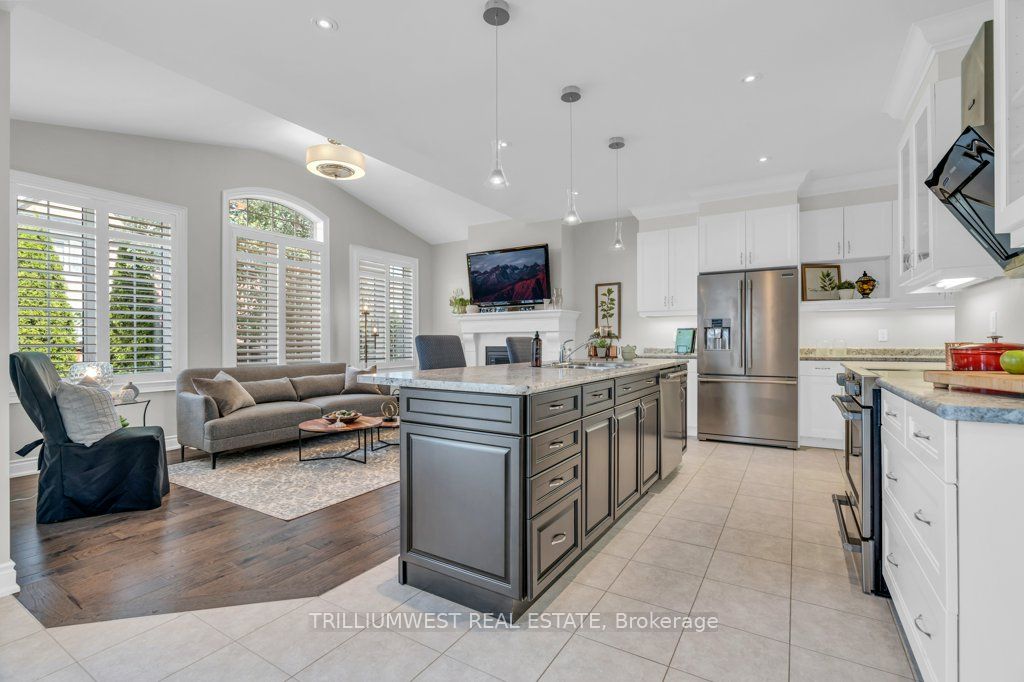 49 Sierra Cres