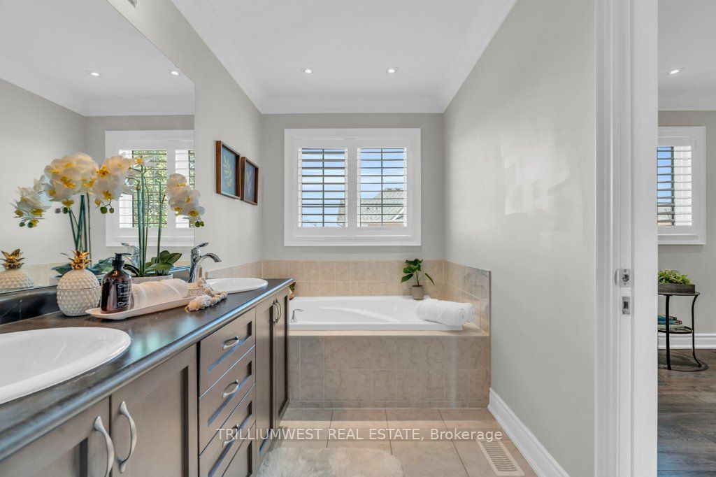 49 Sierra Cres