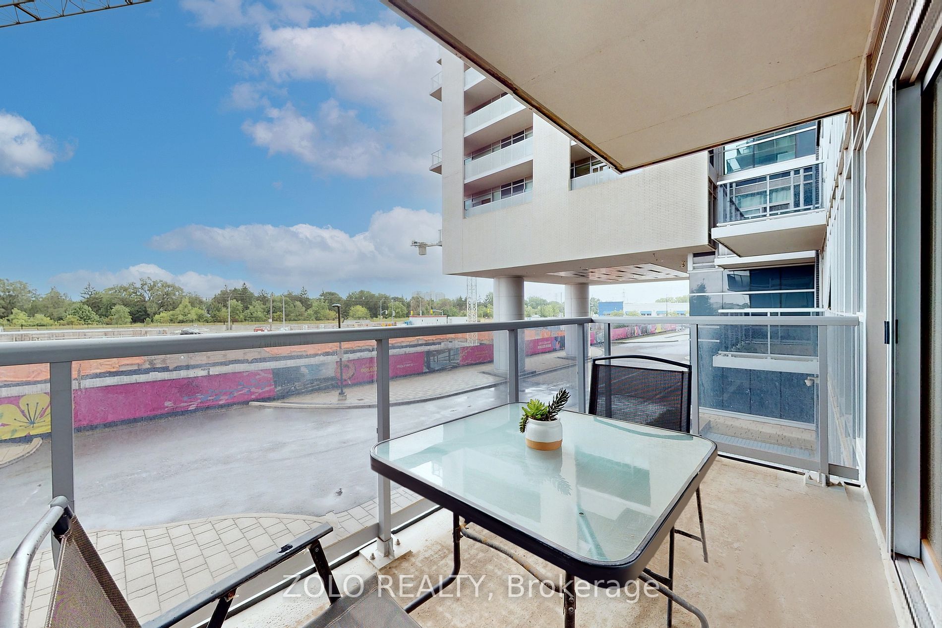 2093 Fairview Street #201