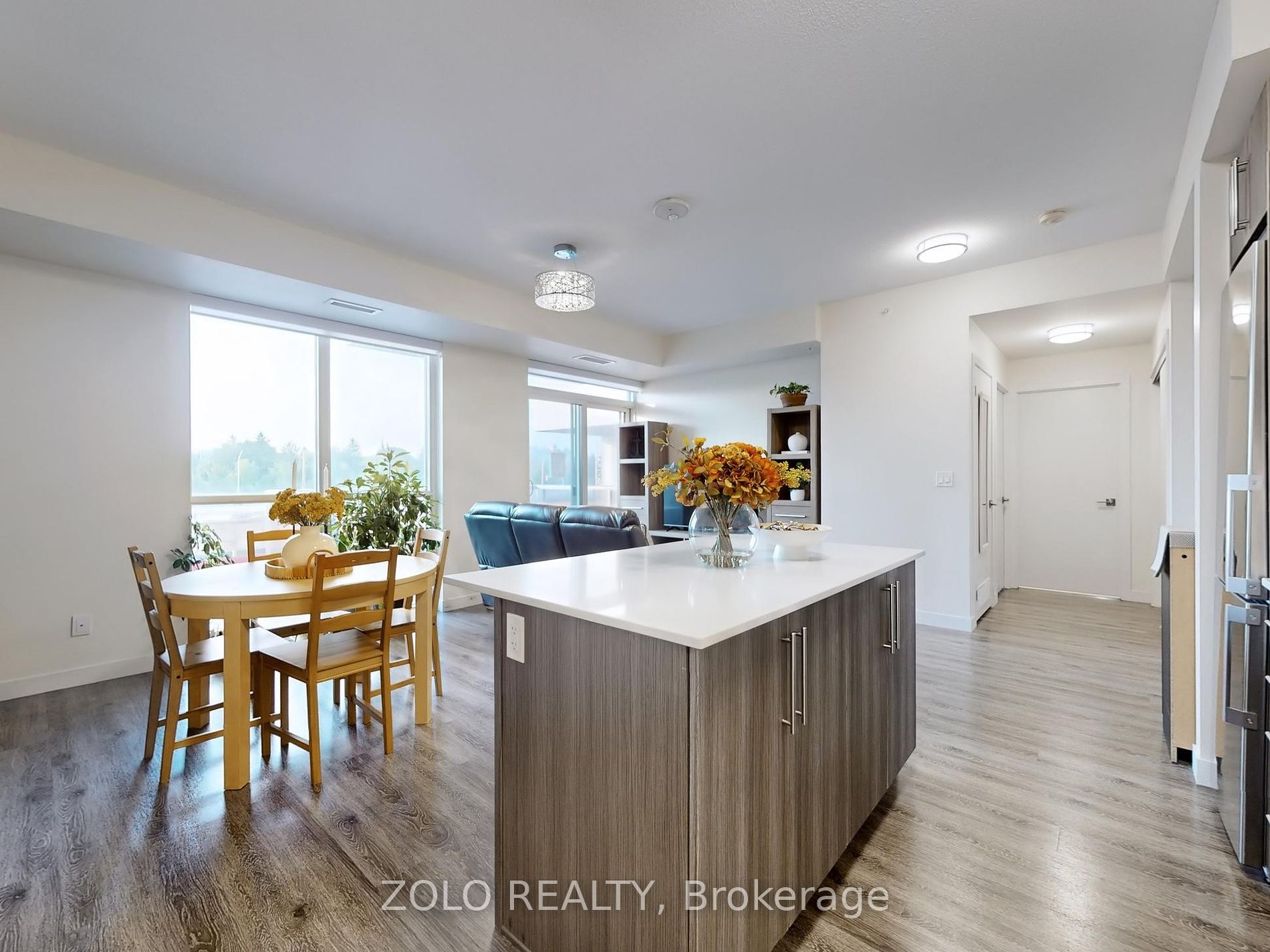 2093 Fairview Street #201