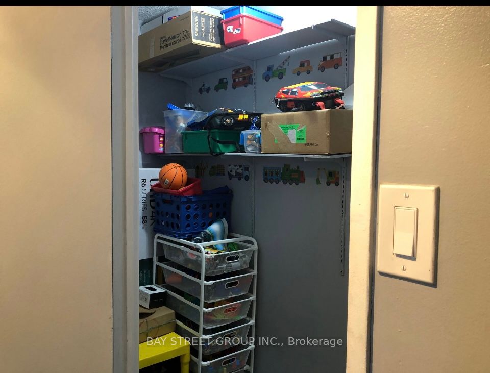 17 Knightsbridge Road, #1803