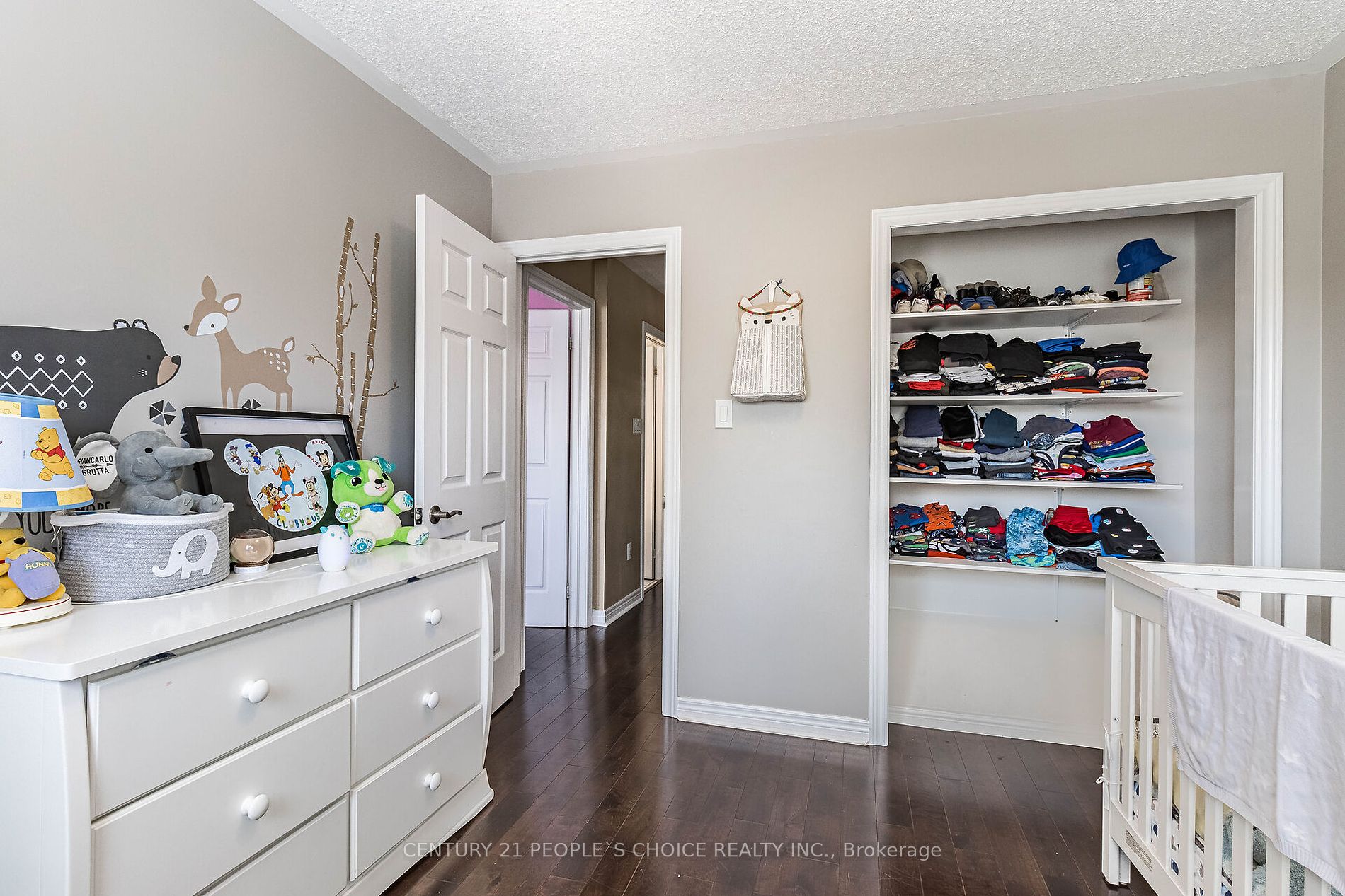 48 Castelli Crt