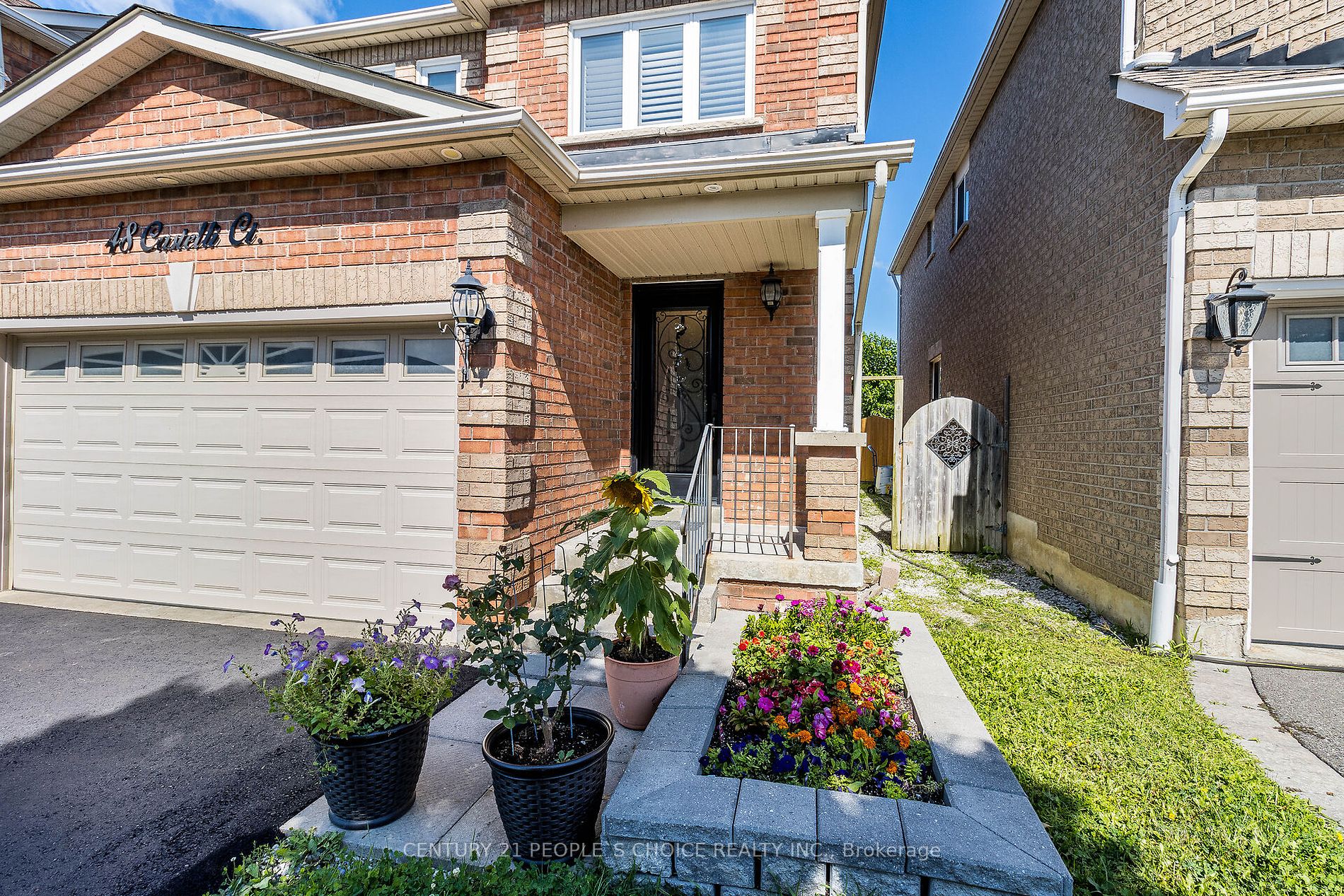 48 Castelli Crt