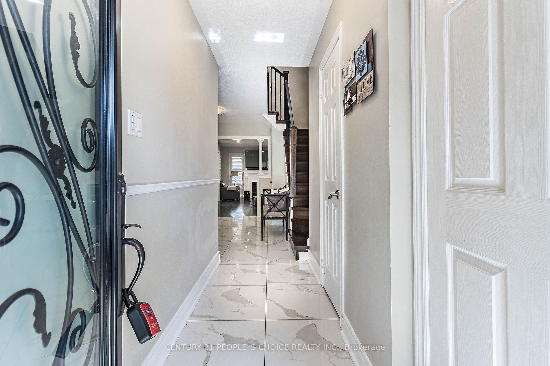48 Castelli Crt