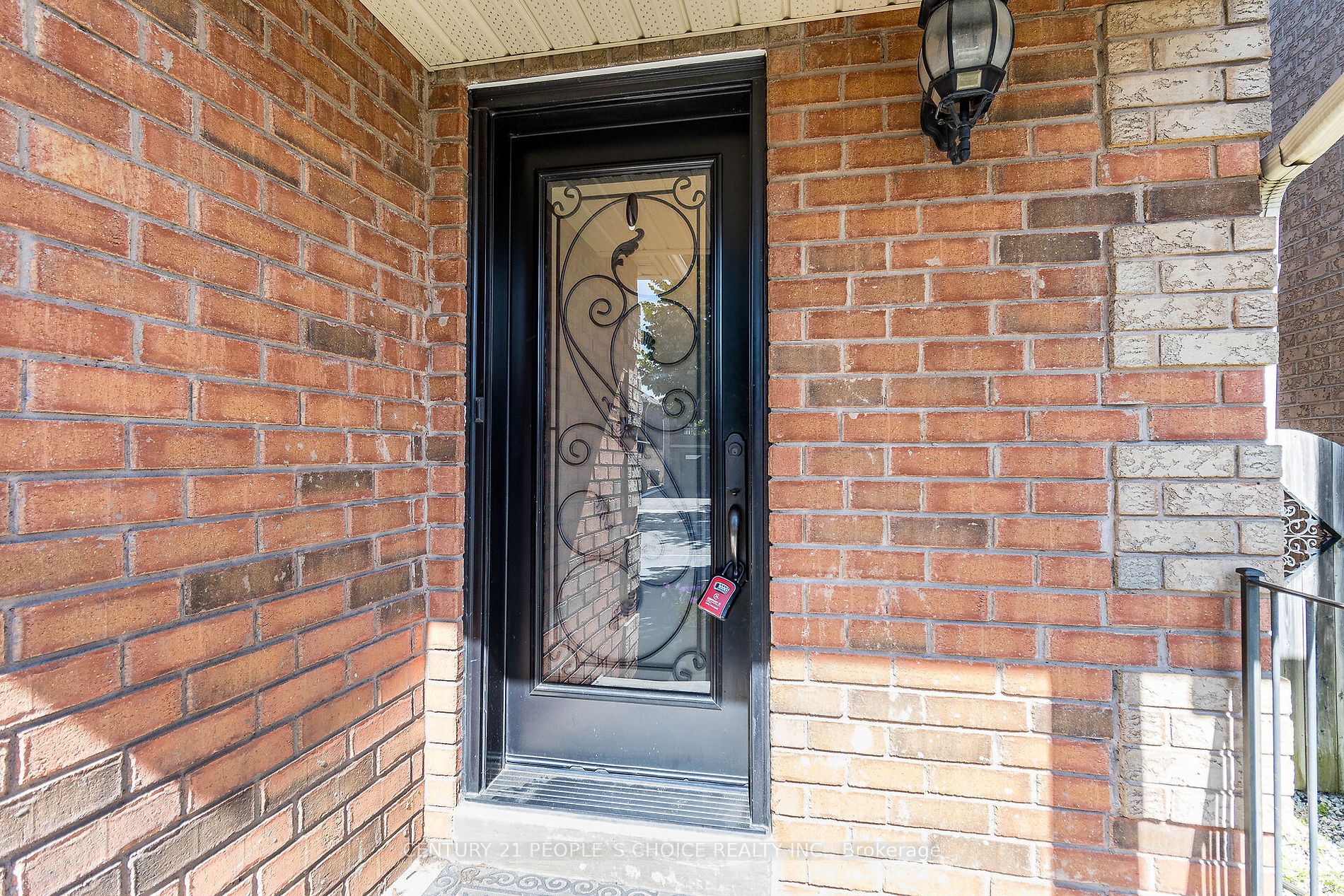 48 Castelli Crt