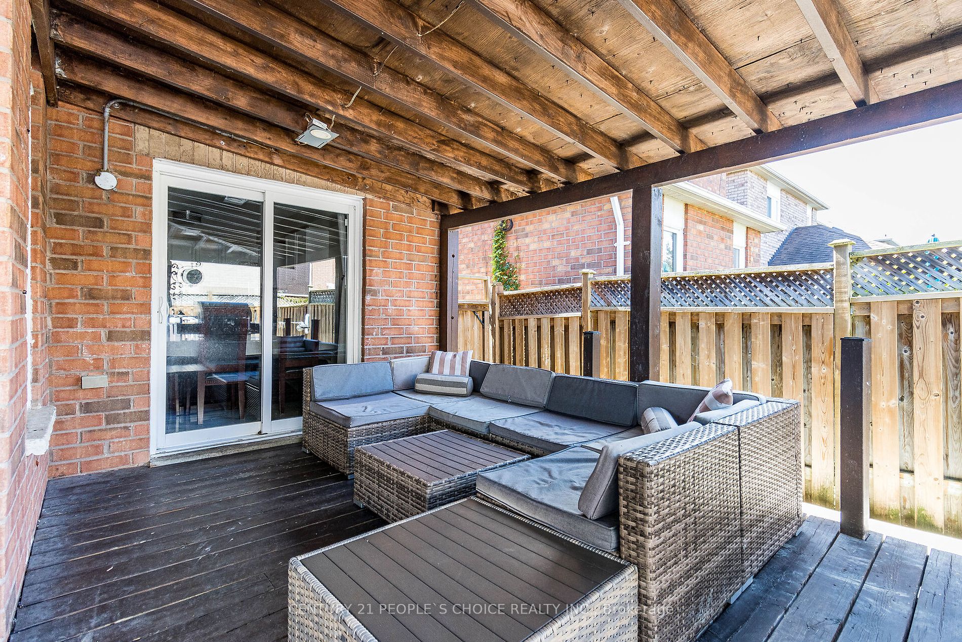 48 Castelli Crt