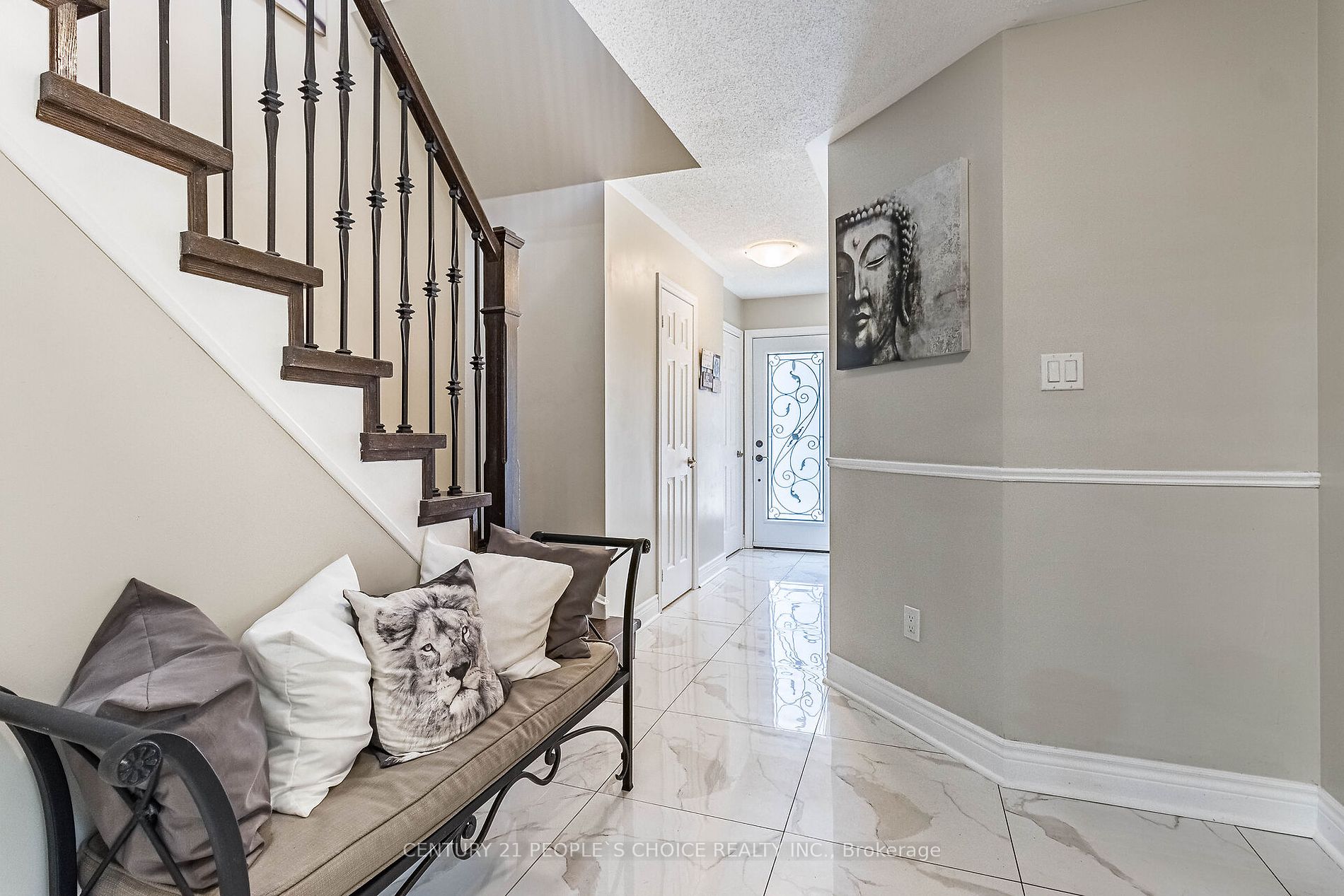 48 Castelli Crt
