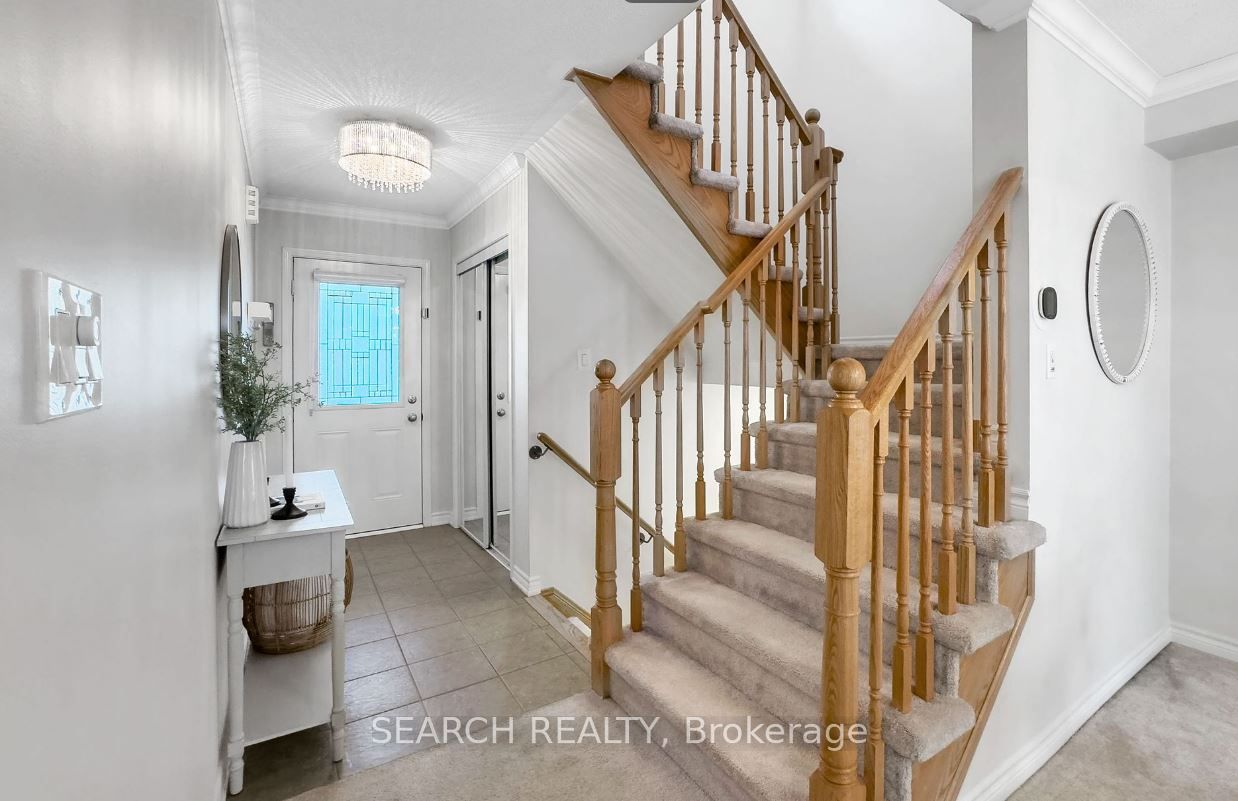 34 Enford Cres