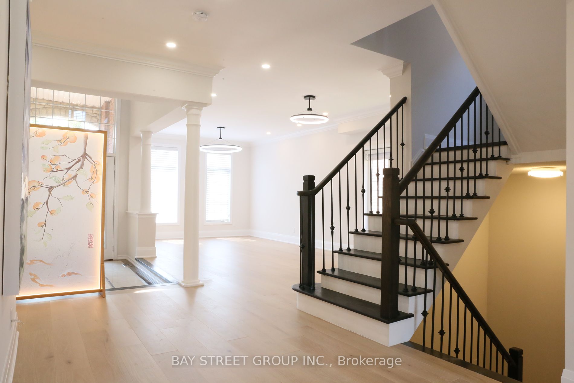 2309 Coronation Dr