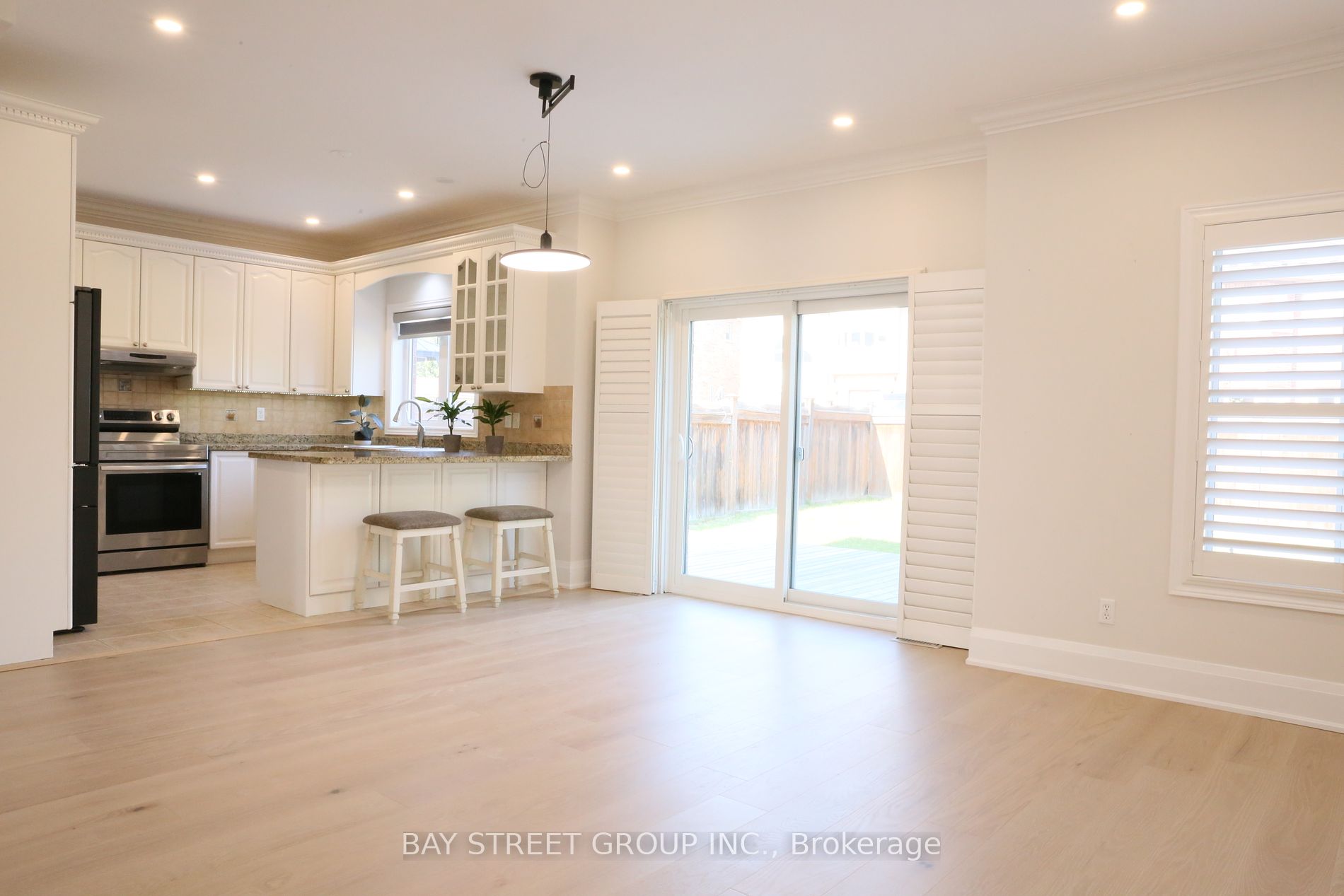 2309 Coronation Dr