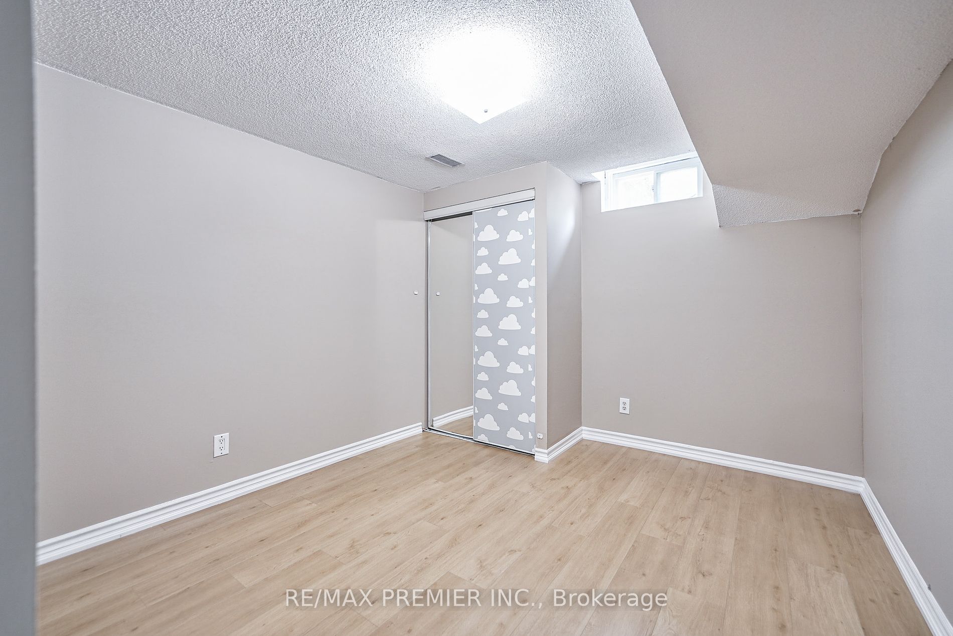 5235 HUNTINGFIELD Drive