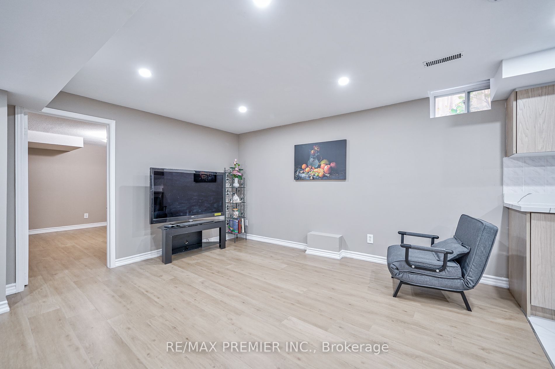 5235 HUNTINGFIELD Drive