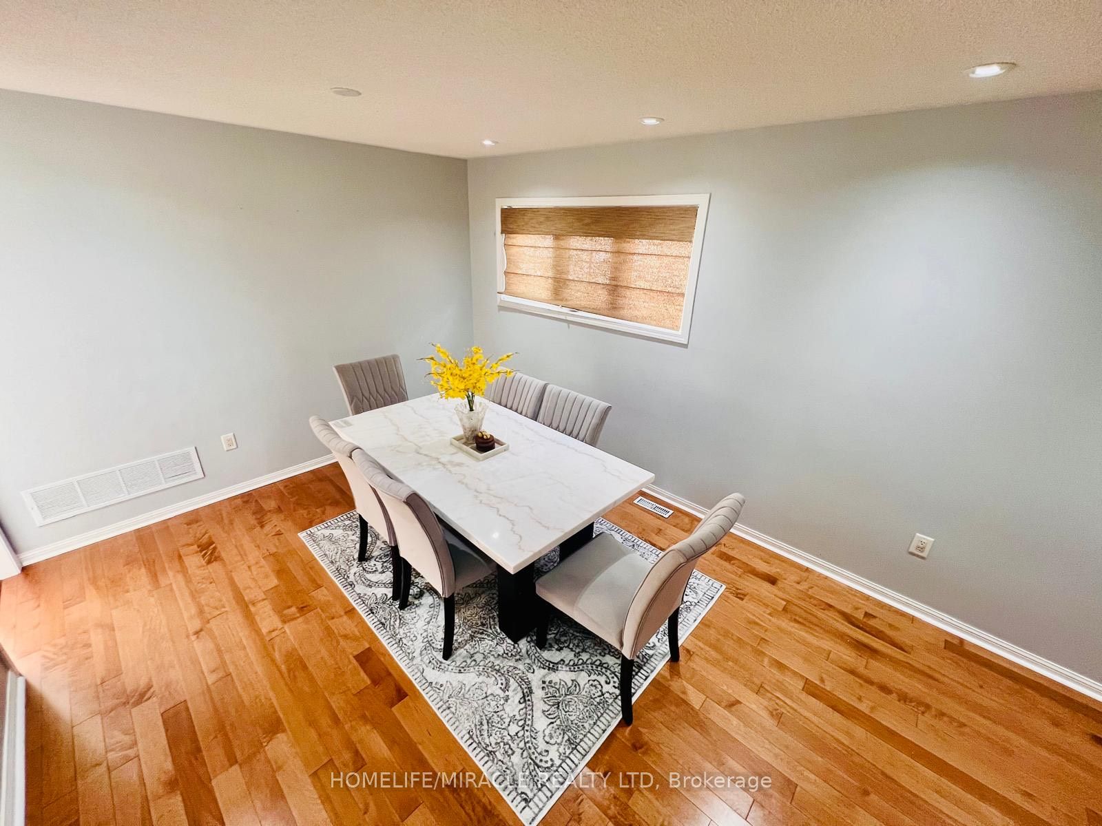 6 Mistybrook Cres