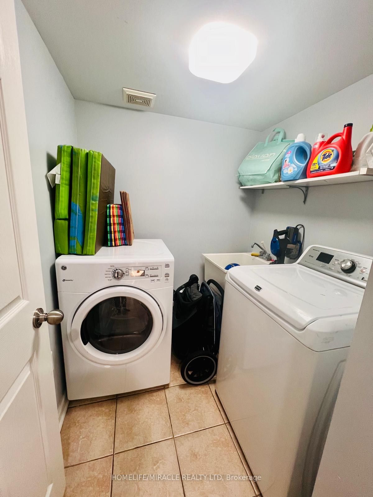 6 Mistybrook Cres