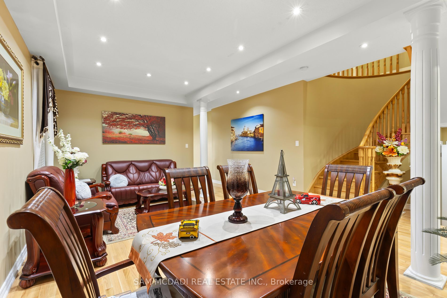 53 Heatherglen Drive