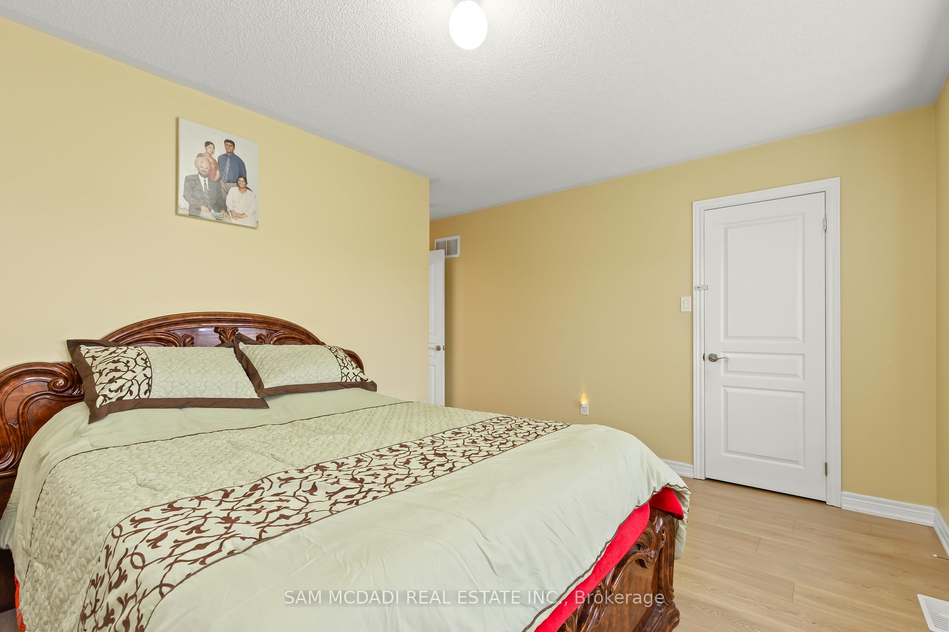 53 Heatherglen Drive