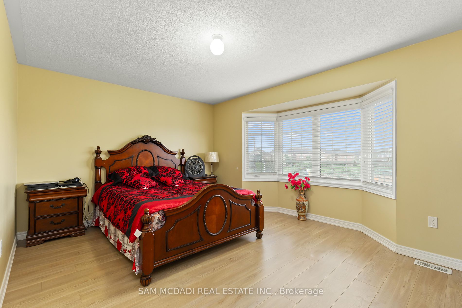 53 Heatherglen Drive