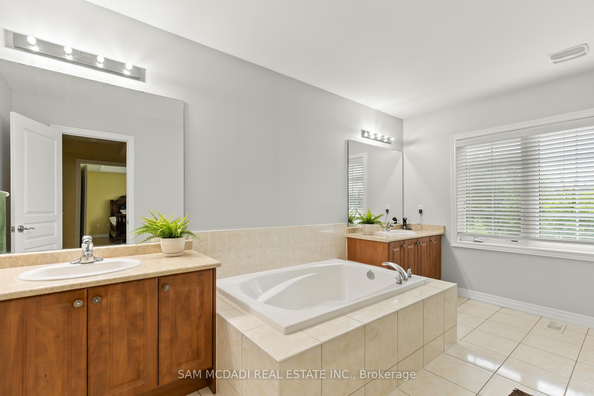 53 Heatherglen Drive