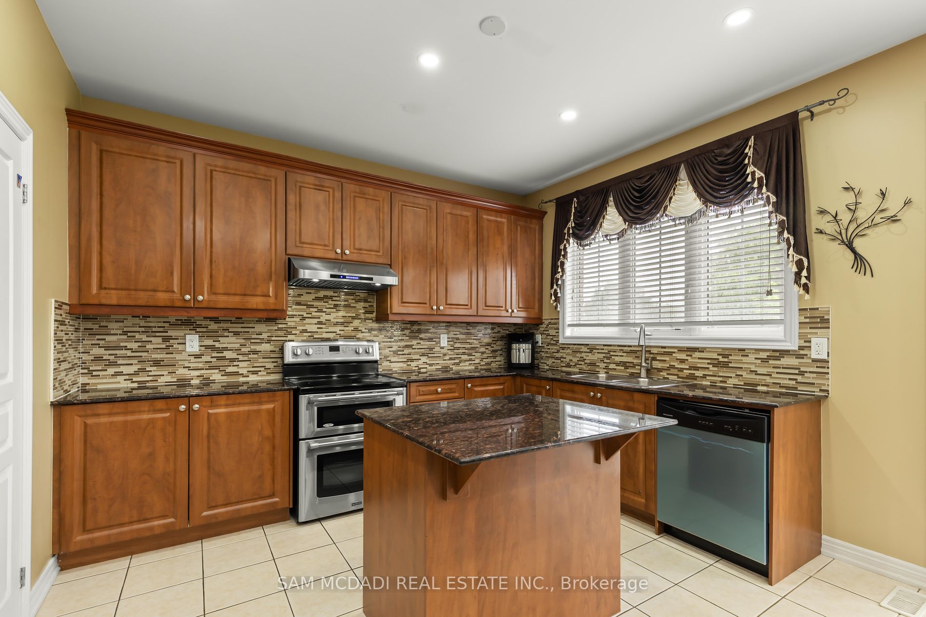 53 Heatherglen Drive