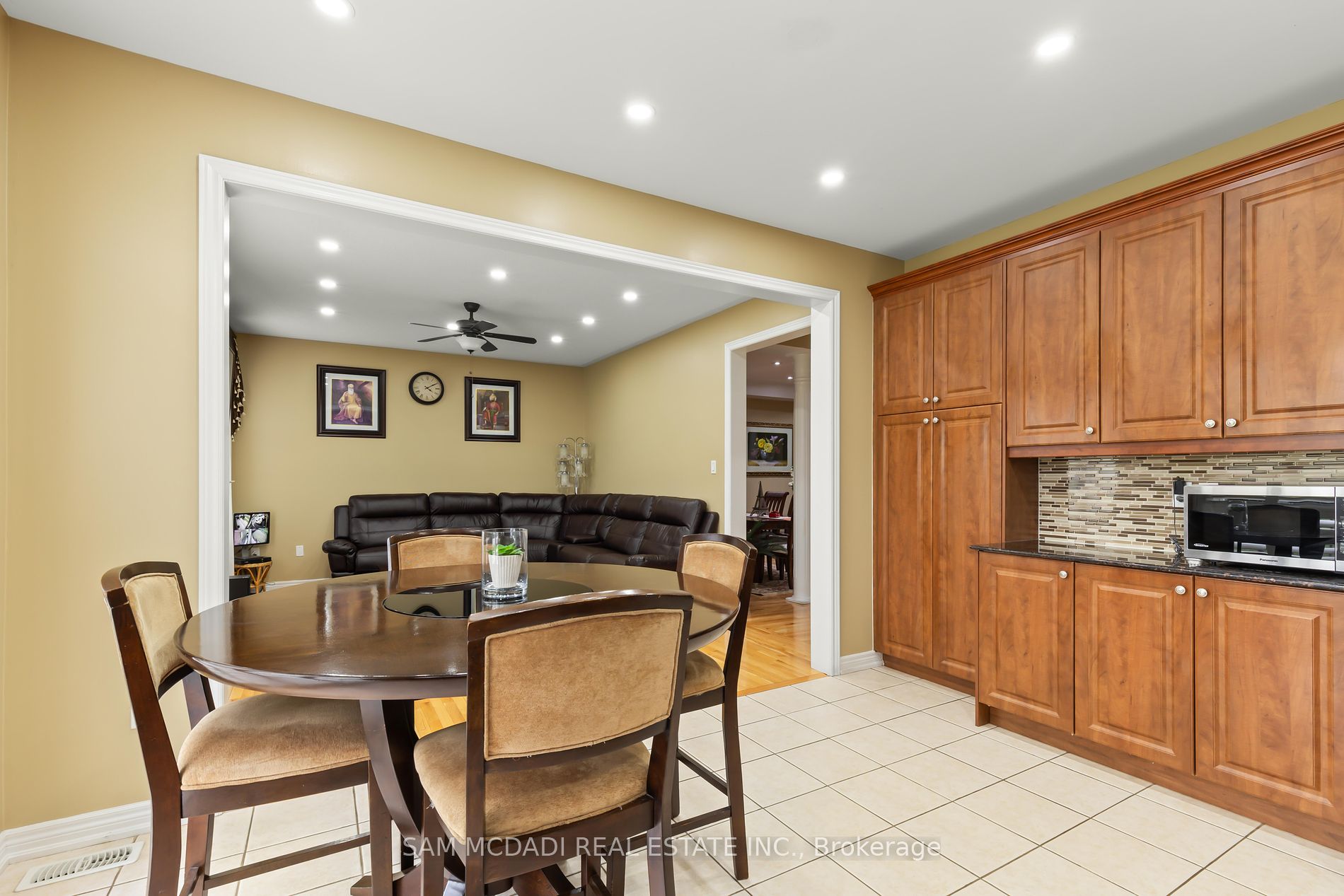 53 Heatherglen Drive