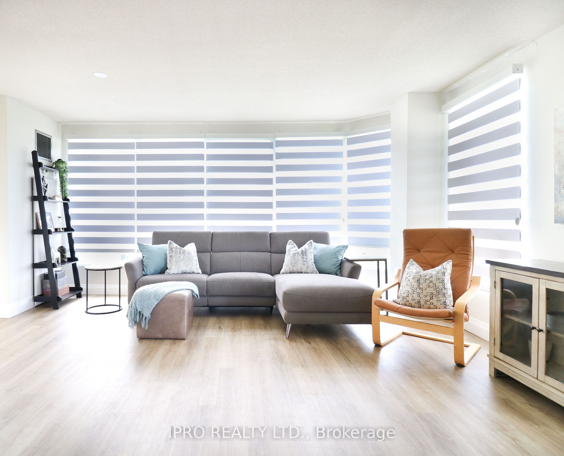 1271 Walden Circ, #1201