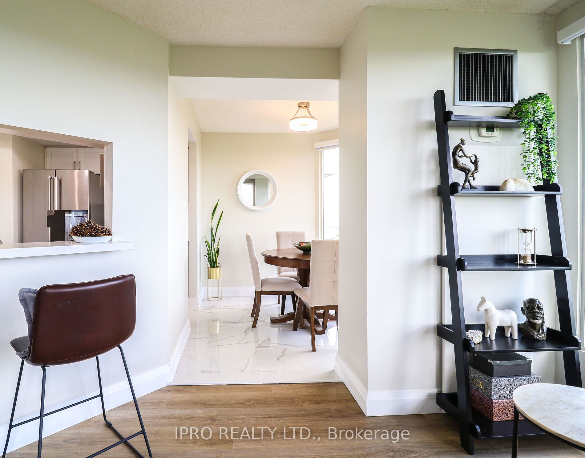 1271 Walden Circ, #1201