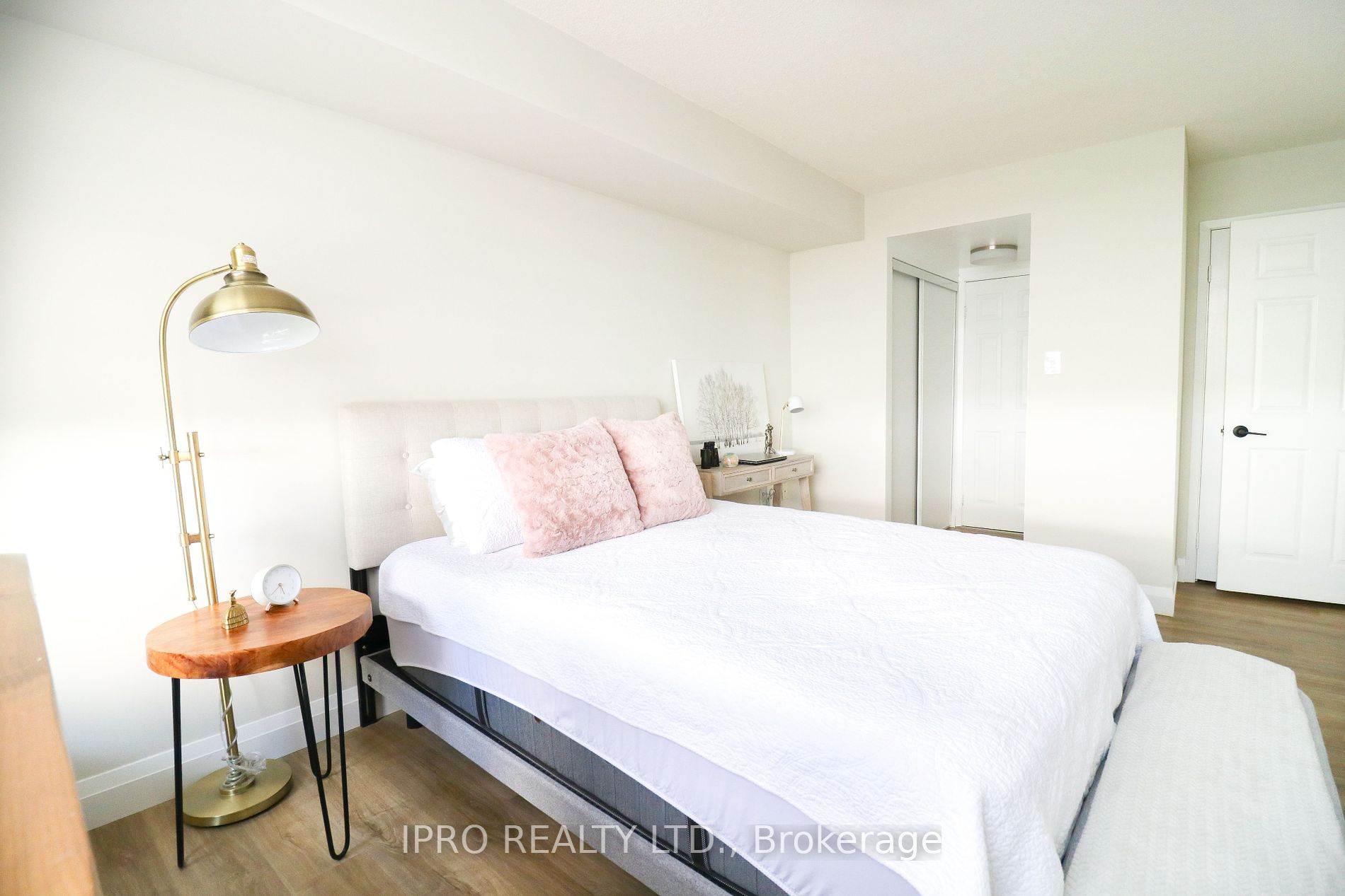 1271 Walden Circ, #1201