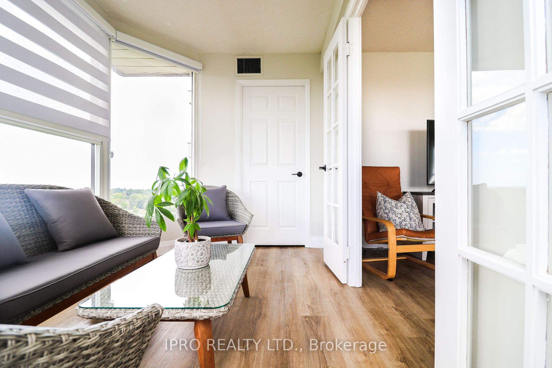 1271 Walden Circ, #1201