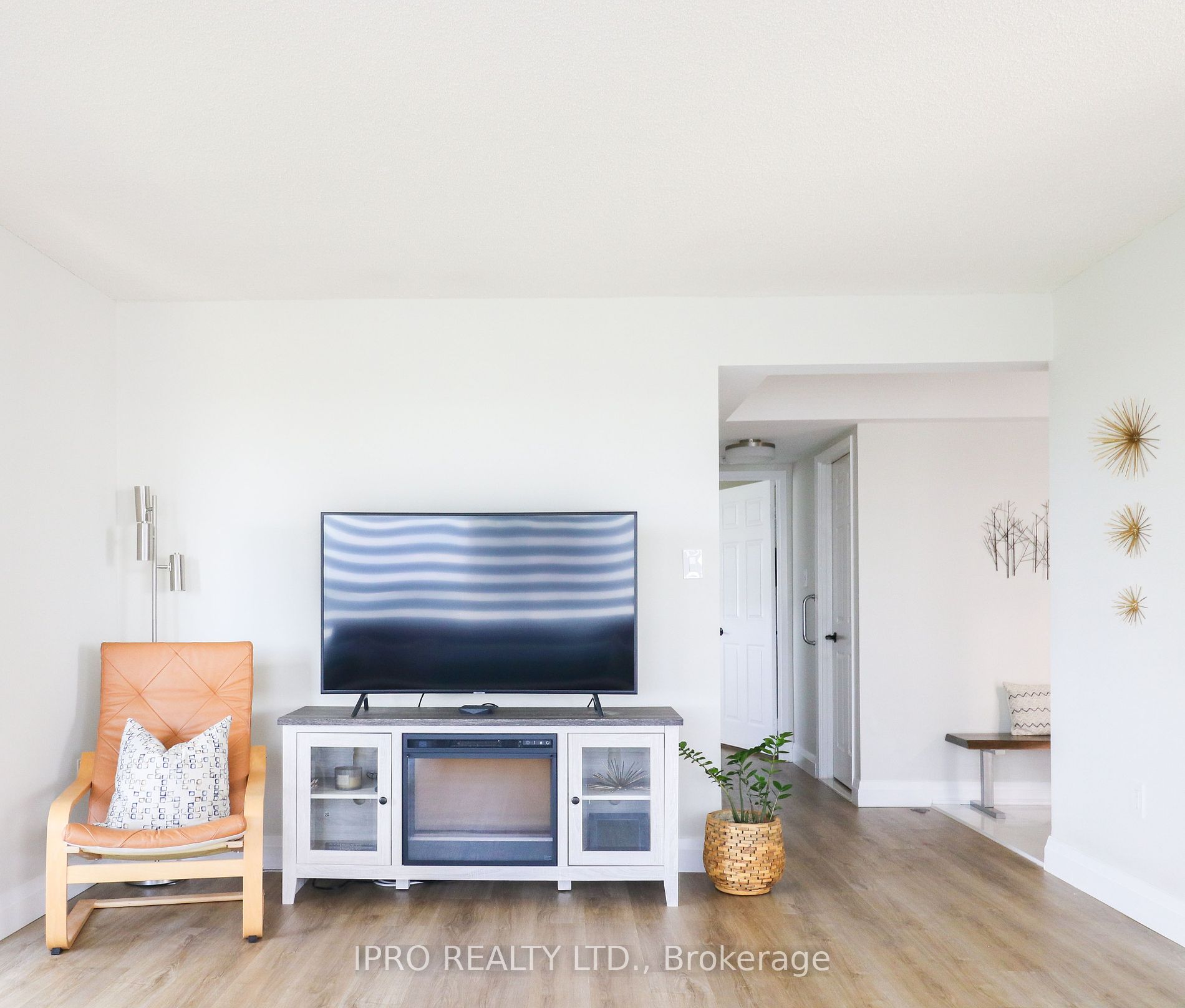1271 Walden Circ, #1201