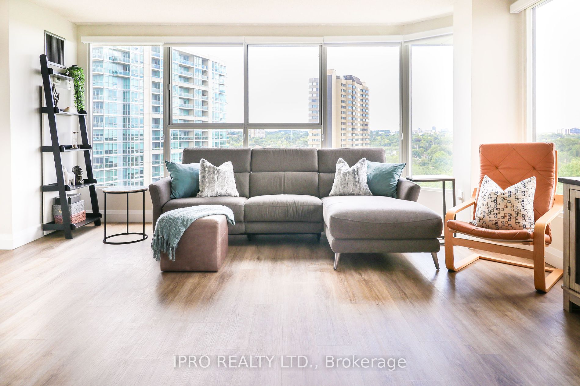1271 Walden Circ, #1201