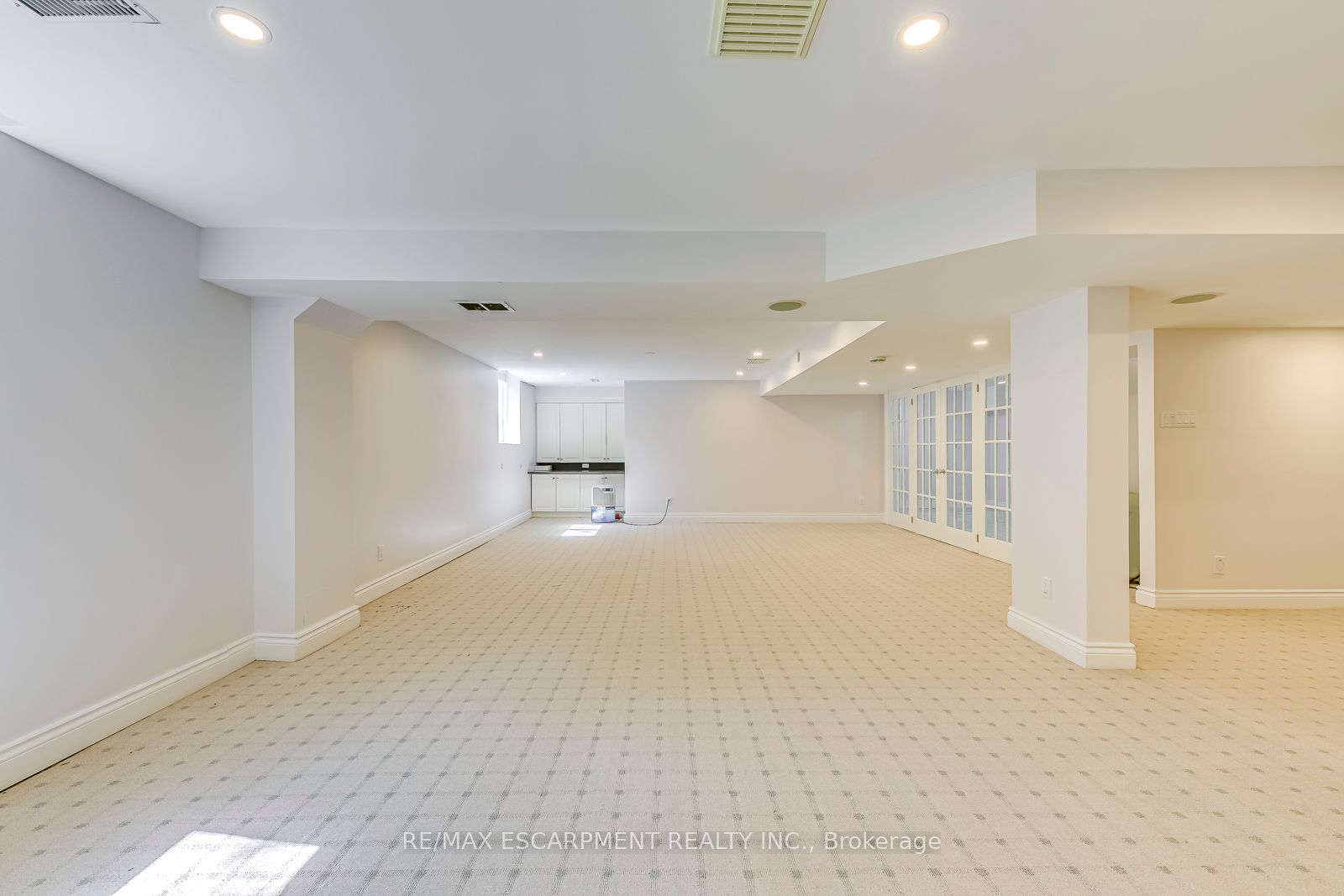 341 Acacia Crt
