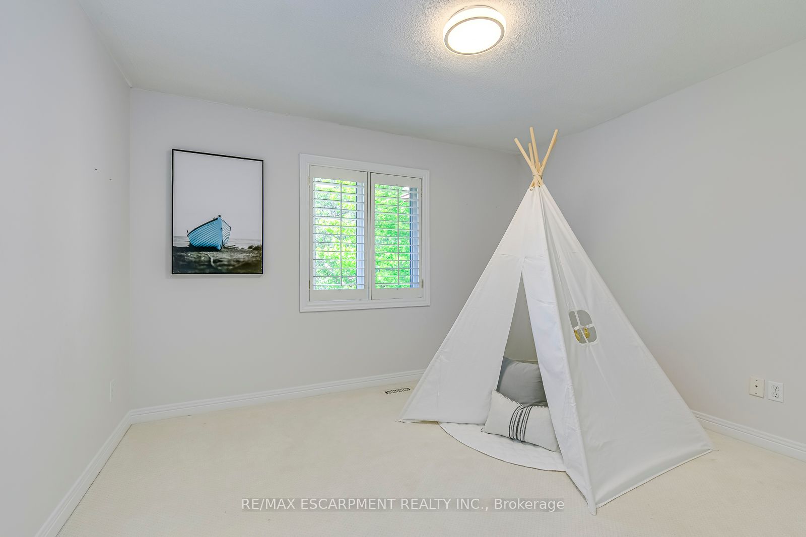341 Acacia Crt