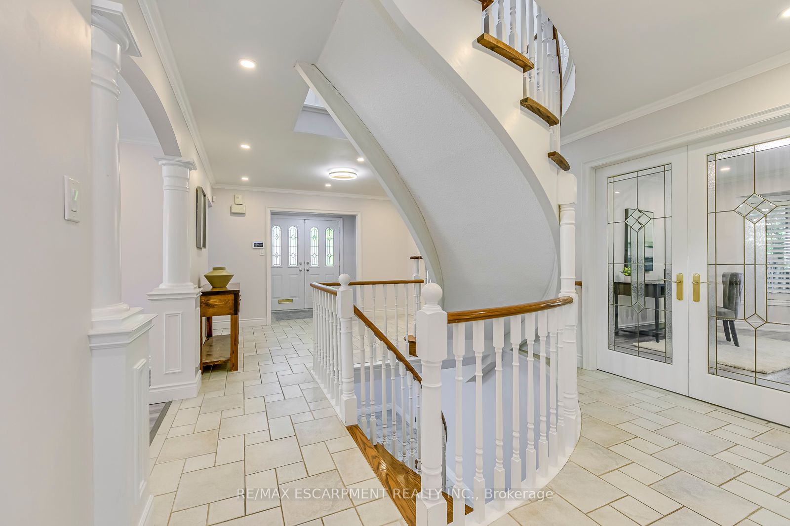 341 Acacia Crt