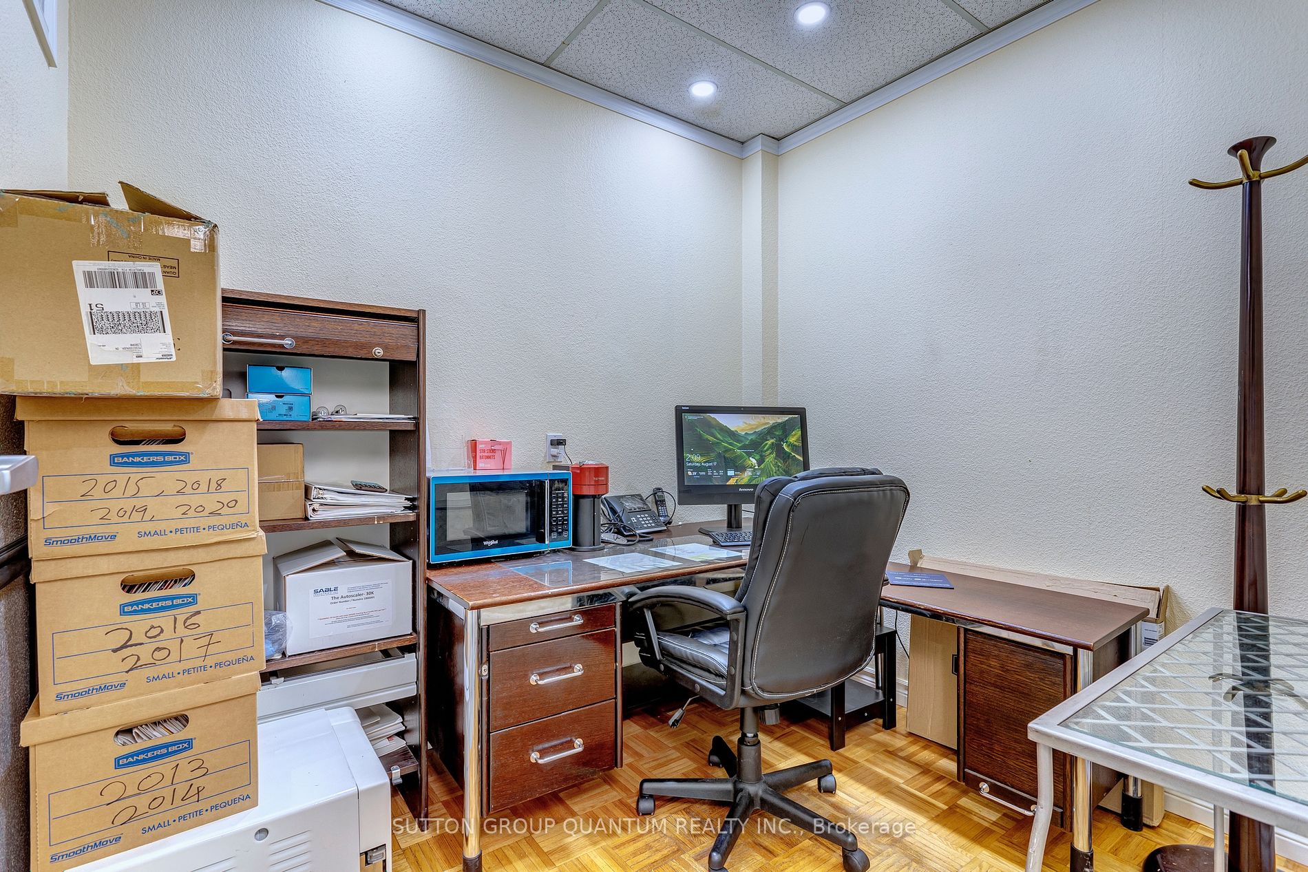 170 Queensway West Avenue W, #2