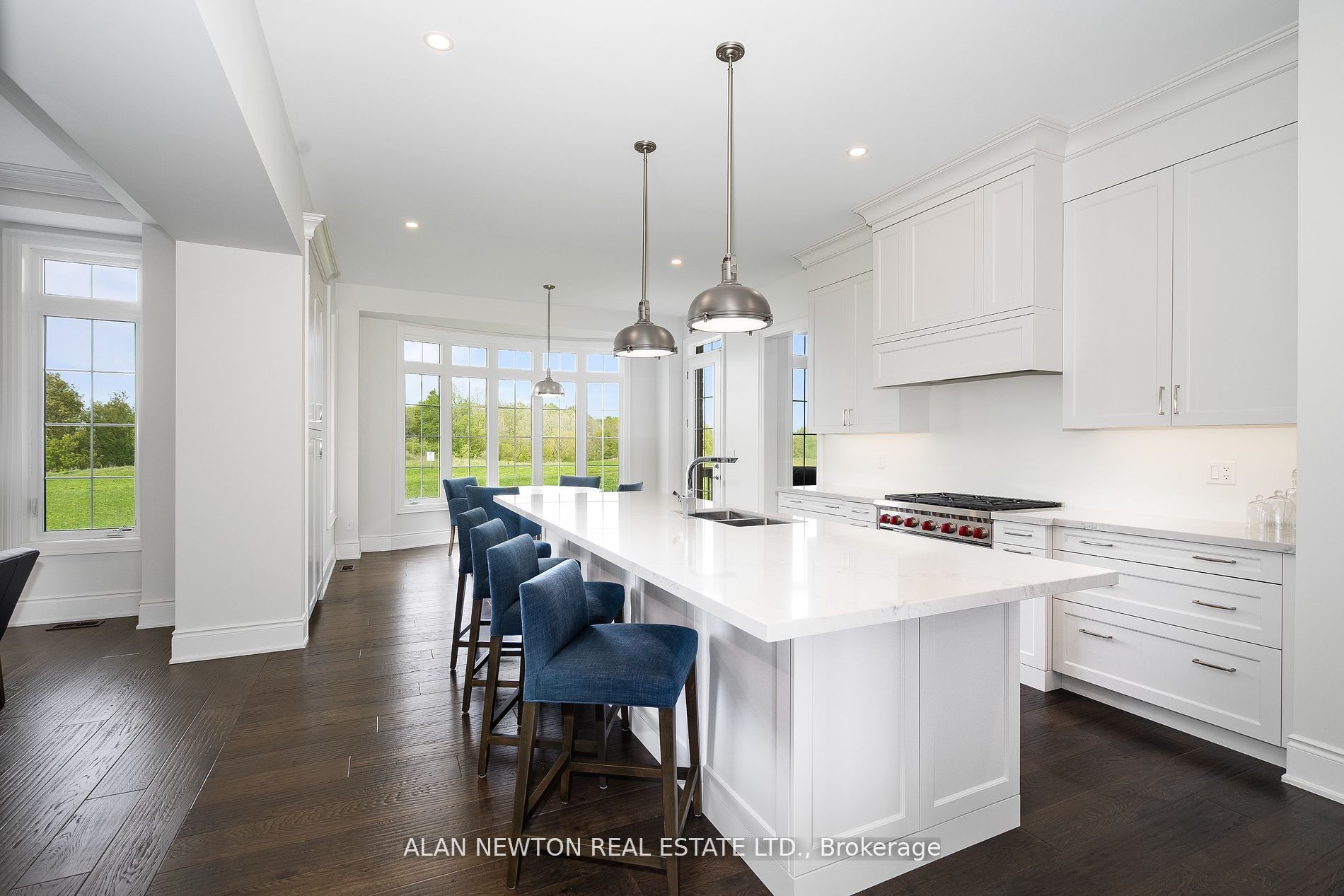 276 Amos Dr