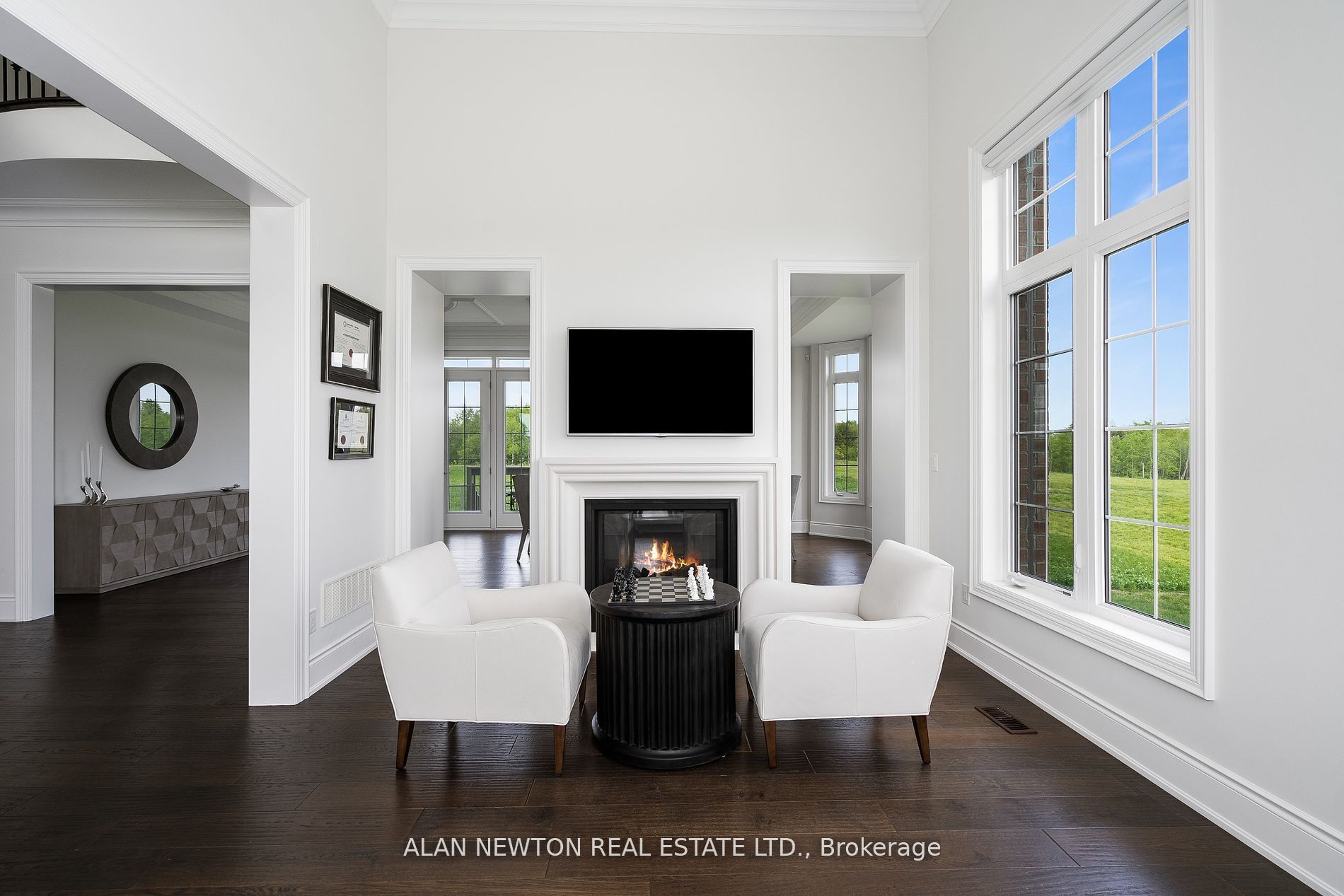 276 Amos Dr