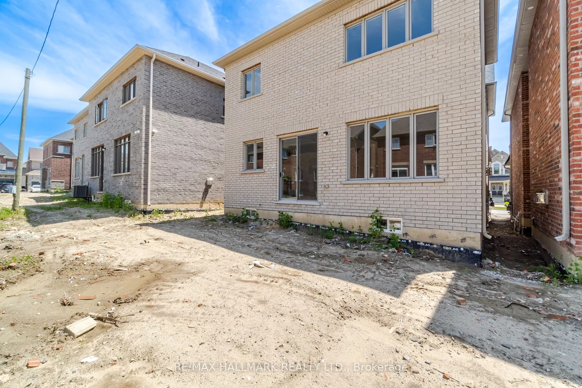 46 Dotchson Ave