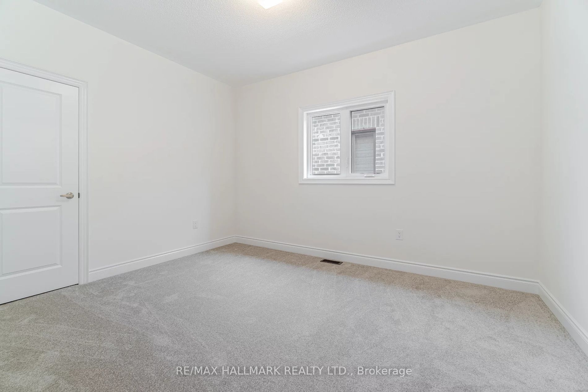 46 Dotchson Ave
